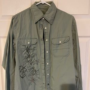 Guess brand pearl snap green western shirt size medium